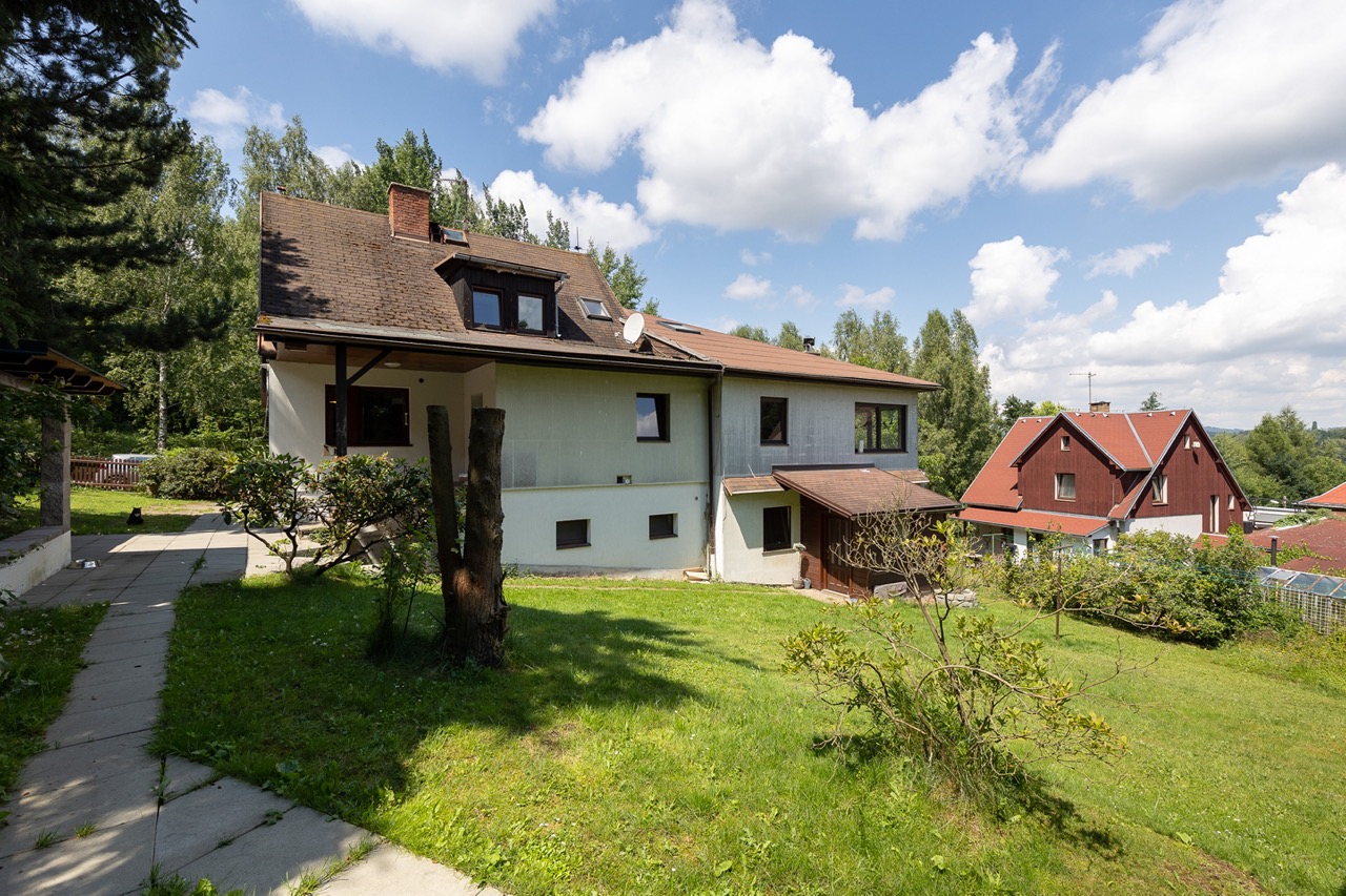 Prodej velkého domu se 3 byty, Strážní ulice, Ruprechtice, Liberec
